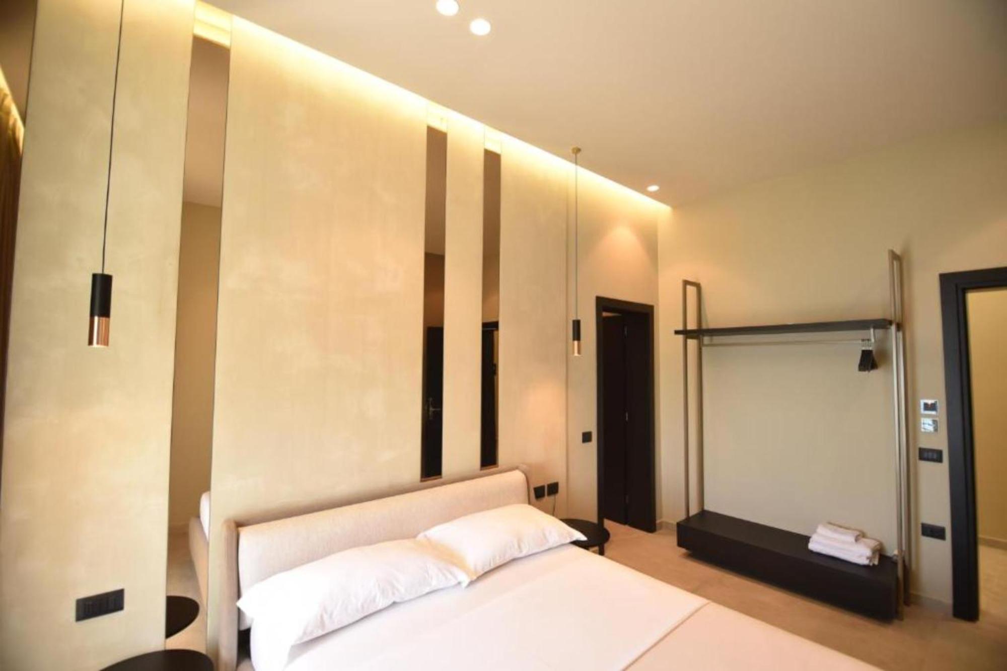 Nuna & Hotel 4*